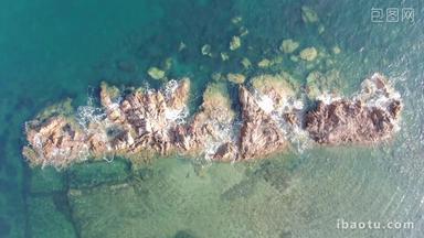 大海礁石海浪沙滩渔船青岛小麦岛